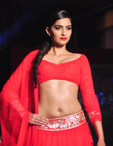 High Quality Bollywood Celebrity Pictures Sonam Kapoor Super Sexy Cleavage And Navel Show In