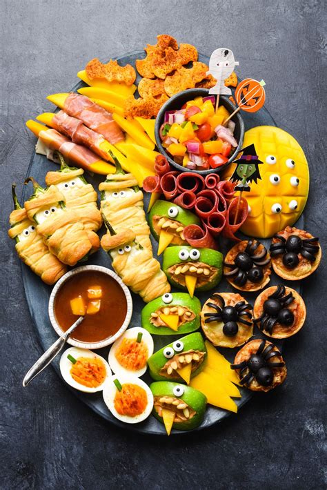 A dinner party is an a/v‑free zone. Easy Halloween Food Ideas - With Video! - Foxes Love ...