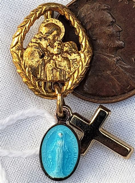 Vintage Religious Pin Holy Communion First Eucharist Virgin Etsy