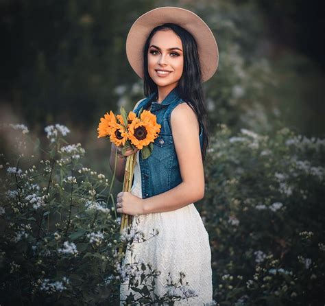 10 Awesome Tips For Taking Outdoor Portrait Photography To Next Level