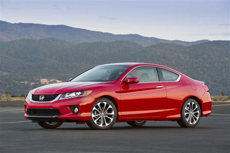 Honda Civic Accord Cr V And Odyssey Named 2015 Kbb Best Buys The