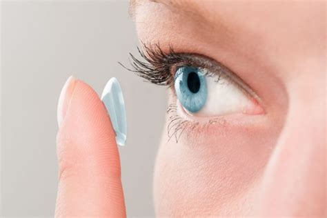 How Do Multifocal And Bifocal Contacts Work