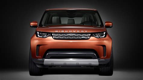 This is the front of the new Land Rover Discovery | Top Gear