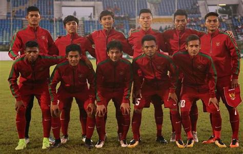 # tag # timnas indonesia vs vietnam. Prakiraan Susunan Pemain Timnas Indonesia U-19 vs Vietnam ...