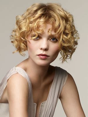 We mentioned hair types in the first place not without good reason. Short Hairstyles for Natural Curly Hair