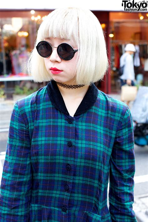Blonde Bob Plaid Dress Round Glasses And Heart Handbag In Harajuku Tokyo Fashion