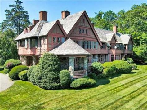 1899 Mansion For Sale In Tuxedo Park New York — Captivating Houses