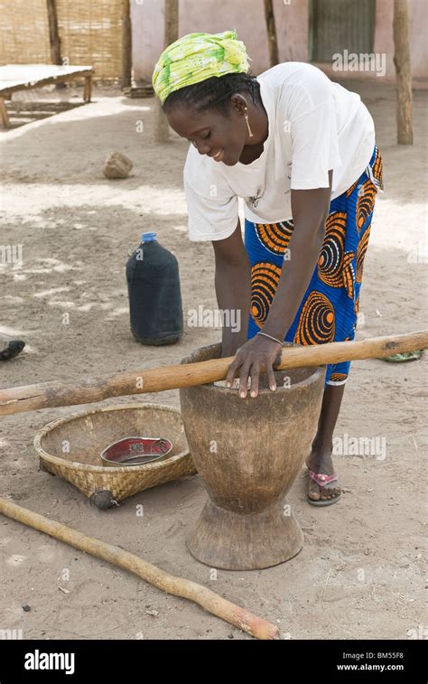 African Woman Pounding Peanuts Senegal Africa Stock Photo Alamy