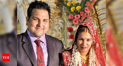 Politician Akash Gaurav And Shubhkriti S Wedding At A Posh Club In Patna Events Movie News