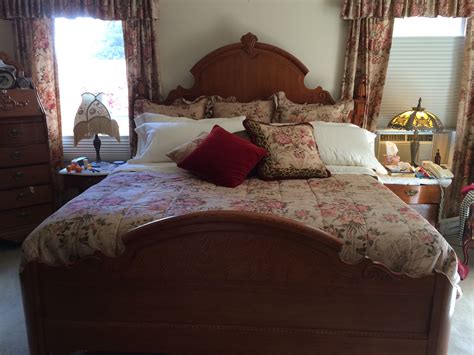 King Size Victorian Mansion Bed