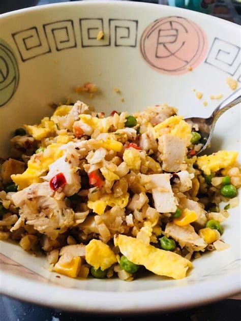 So, his calories intake for dinner was. Seriously good! Chicken fried "rice"—324 calories ...