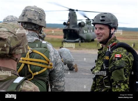 Canadian Paratroopers Hi Res Stock Photography And Images Alamy