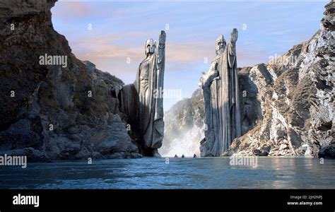 Argonath Pillars Of The Kings The Lord Of The Rings The Fellowship Of