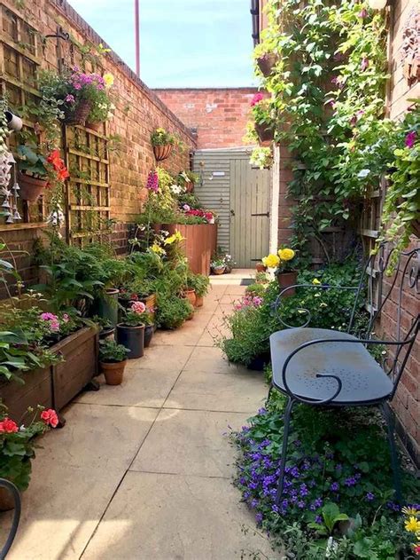 60 Awesome Side Yard Garden Design Ideas For Summer Small Courtyard