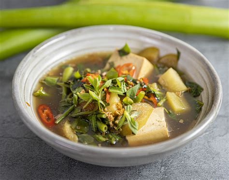 canh chua vietnamese sweet and sour soup vegan recipe