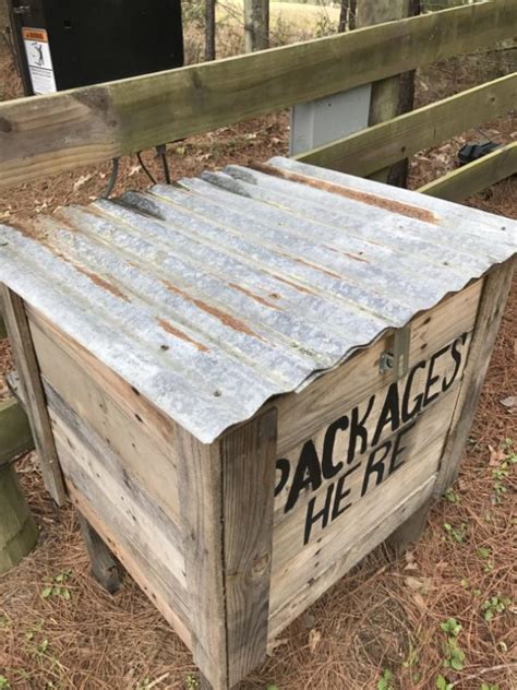 For the frame, we're using 50 x 50 mm timber beams and for the front, back, sides, bottom and. How to make a Parcel Box from Pallets - County Road 407