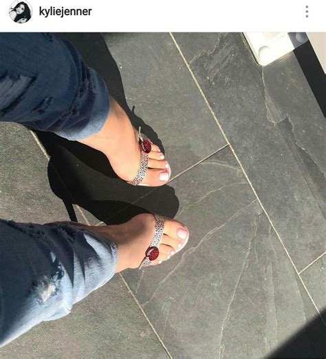 Kylies Sexy Feet Rcelebrityfeet
