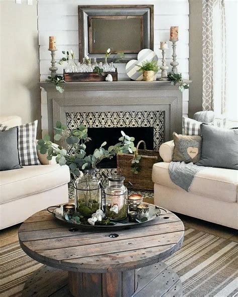 When perusing living room decoration ideas, remember that one of the most attractive qualities of rustic chic decor is the ability to experiment with many a living room decorating scheme truly fit for a snow queen, the wintry whites and silvers of this rustic chic living room are anchored by comfy. 22+ gorgeous rustic chic living rooms ideas that you must ...