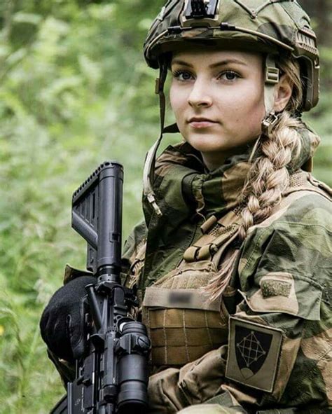 Fighter Girl Female Soldier Army Soldier Heer Military Girl