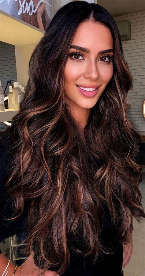 Cute Autumn Hair Colours And Hairstyles Golden Caramel Highlights