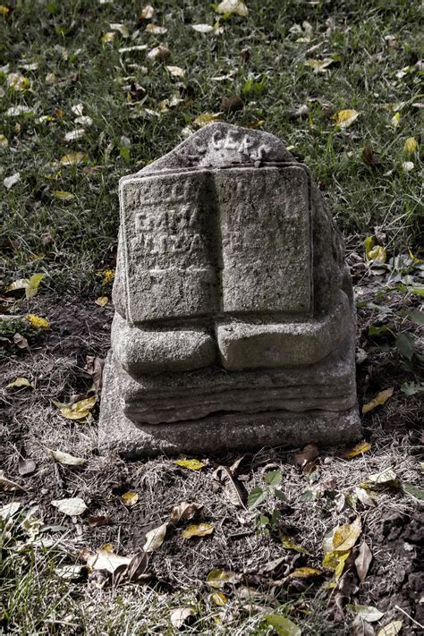 Grave Free Stock Photo - Public Domain Pictures