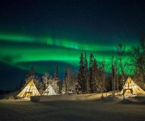 Aurora Borealis Paling Indah Dilihat Dari Kampung Ini Travel