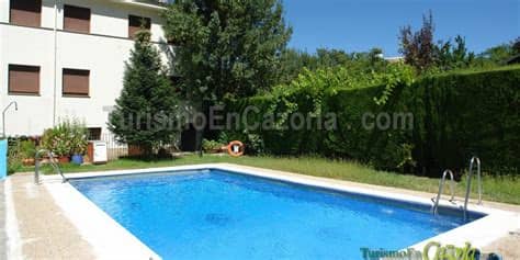Casas rurales homologadas de calidad en pleno corazón del parque natural arribes del duero, entre dos países, dos ríos y dos provincias, en un rincón de zamora con unos paisajes inimaginables y únicos, en los que además podrá disfrutar de un excelente patrimonio cultural. Cabañas de Madera Arroyo Frío, Casa Rural y Alojamientos ...