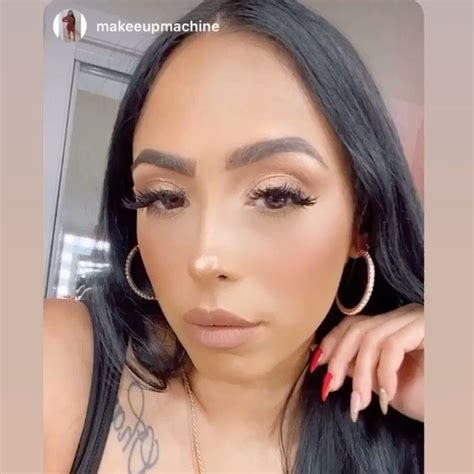 hello babe on instagram “babe alert 🚨 🚨🚨⁣ ⁣ makeeupmachine looking gorgeous in our signature