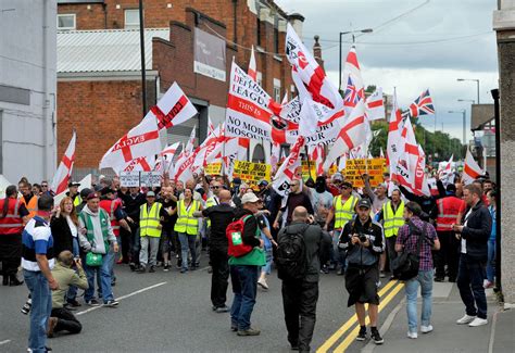 English Defence League to return to Walsall | Express & Star