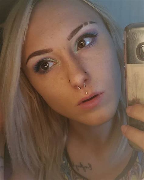Hannah Jo Hansen Itraynesitpours Instagram Photos And Videos Eyebrow Slits Natural False