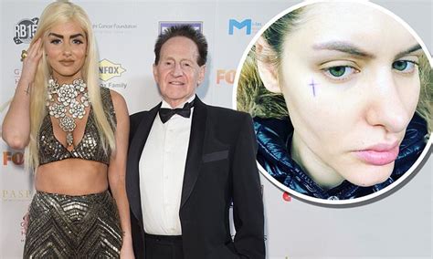 Gabi Grecko Debuts New Cross Tattoo On Her Face Daily Mail Online