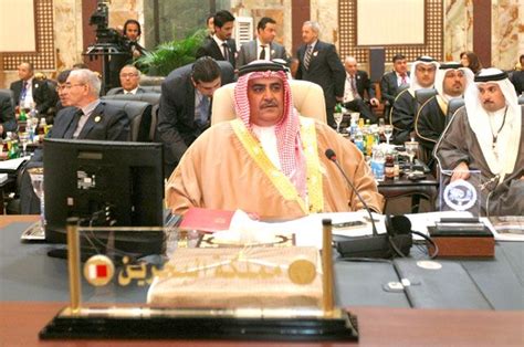 وزير الخارجية الإصلاح والحوار طريقان للاستقرار السياسي محليات صحيفة الوسط البحرينية مملكة