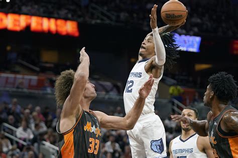 Ja Morant Scores 33 Leads Grizzlies 135 115 Rout Of Magic The