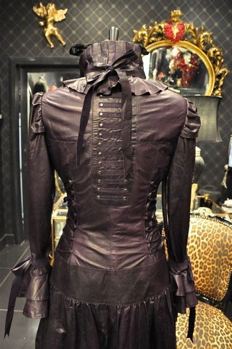 Wonderful Leather Dress Design Ideas That Inspire You Steampunk