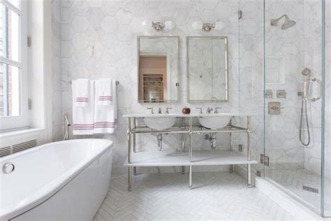 Inspiring You With White Bathrooms