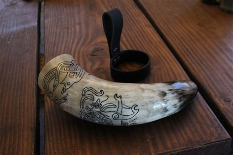 Viking Mammen Beast Drinking Horn W Free Holder