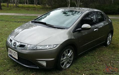 Maybe you would like to learn more about one of these? 2010 Honda CIVIC SI Hatchback