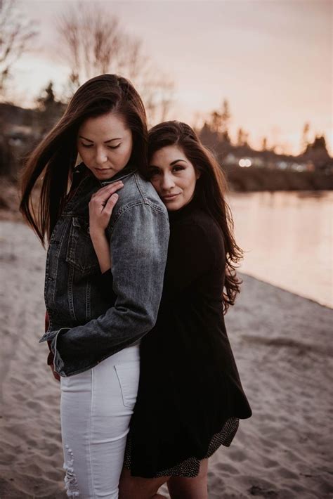 pin by nyxe on ¬l ∆mour l ∆mour¬ lesbian engagement pictures lesbian engagement photos