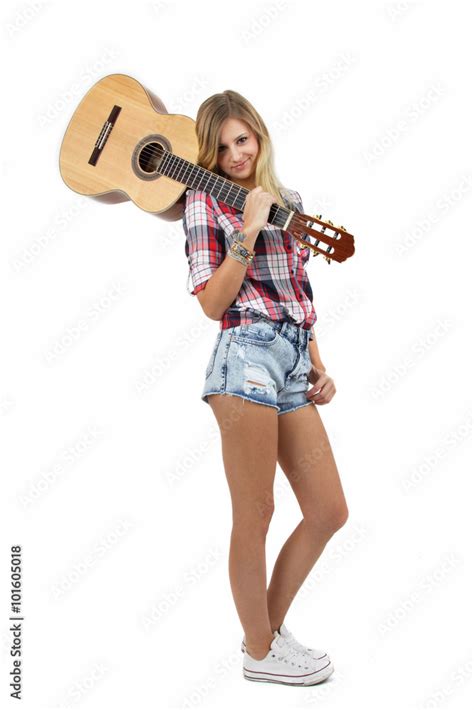Junge Frau Mit Gitarre Stock Foto Adobe Stock