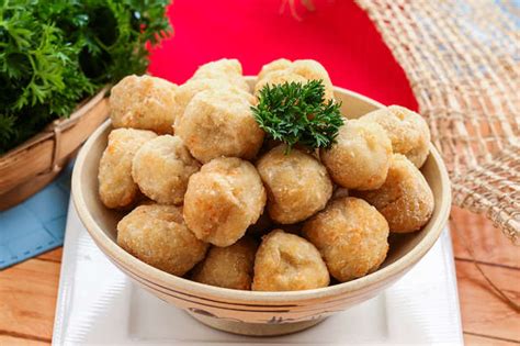 Dengan menggunakan kobe bumbu nasi goreng poll pedas, masak sup ikan asam pedas jadi lebih praktis. Bakso Ikan Goreng | Resep dari Dapur KOBE