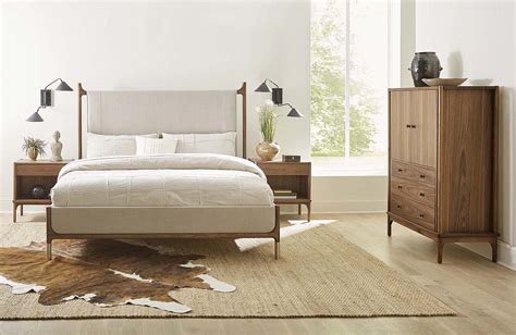 The stickley bedroom furniture in atlanta is custom made by hand to your exact specifications by expert craftsman, which is why we are proud to partner with them in continuing to provide the atlanta area with excellent products and service. Walnut Grove Upholstered Bed, Walnut Grove Collection ...
