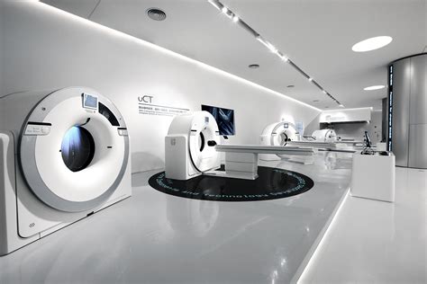 HALLUCIANTE / UNITED IMAGING HEALTHCARE SHOWROOM :: Behance