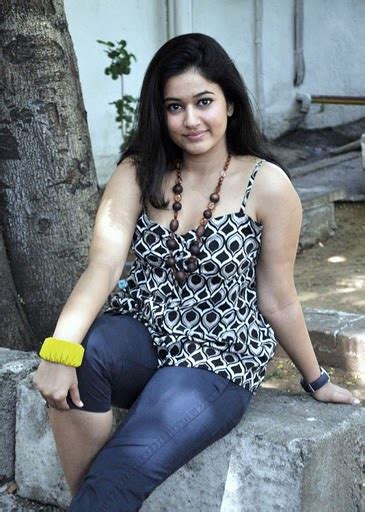 50 Rare Sexy Pictures Of Poonam Bajwa Hot Collections