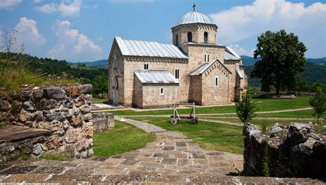 Manastir Gradac Poseti Zadužbinu Jelene Anžujske