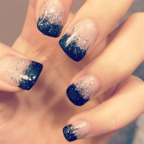 Simple yet elegant - New Years nails - gel nails | Nails ... And cute nail design nails.