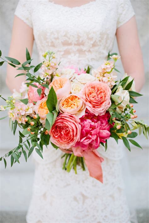 Over the summer months there are lots of beautiful flowers to choose from. Thanksgiving Point Coral Summer Wedding Flowers | Utah ...