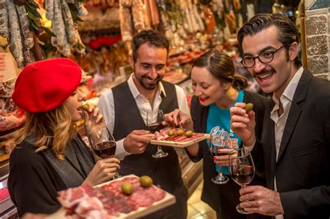 By joining our tour, you'll discover a true neapolitan food experience. Food Tours Gaining More Popularity Among Foodies