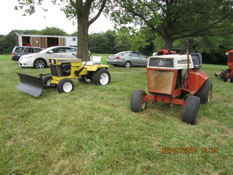 Allis Chalmers Lawn Tractors R L414 And Hb212 Lawn Tractors Tractor