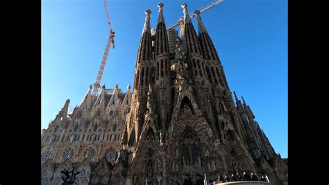 Sagrada familia (линии l2 и l5). La Sagrada Família 2020 Week 1 - YouTube
