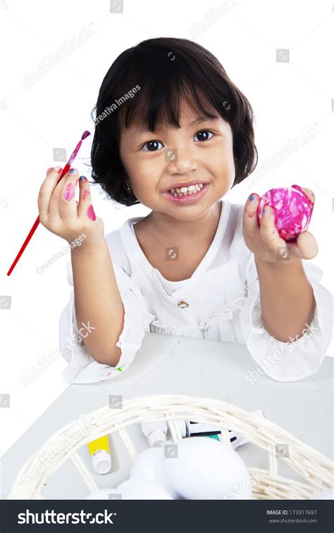 Cute Little Girl Coloring Easter Egg Stock Photo 173317697 Shutterstock